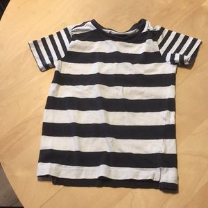 Very stylish kids tee, bold stripes